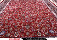 حال فرش ایرانی عالی است