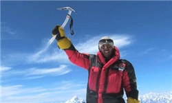 ۲ کوهنورد تبریزی برای صعود به اورست و لوتسه استارت زدند