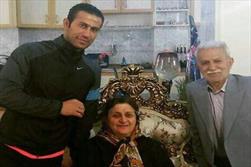 مهرداد اولادی در کنار پدر و مادرش + عکس