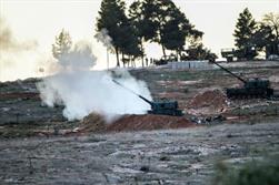حمله توپخانه‌ای ارتش ترکیه به مواضع نظامیان سوری در مناطق مرزی