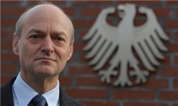 رئیس سرویس اطلاعات برون‌مرزی آلمان وادار به کناره‌گیری از سمتش می‌شود