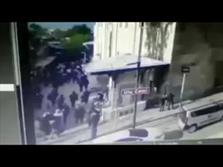 فیلم/ لحظه انفجار زن انتحاری در ترکیه‎