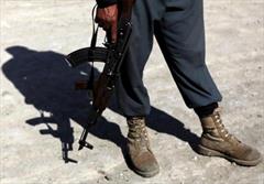 تسلیم شدن یک فرمانده و نیروهایش به طالبان