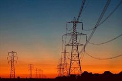 رعد و برق ۳۷ روستا در شهرستان پلدختر را به خاموشی فرو برد