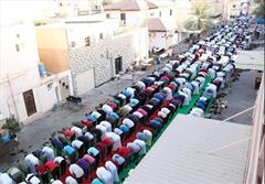بیعت مردم بحرین در روز عید فطر با شیخ عیسی قاسم