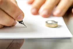 فاصله میان ازدواج و طلاق ۲ تا پنج سال است