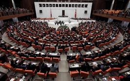 پارلمان ترکیه به‌دلایل امنیتی تخلیه شد