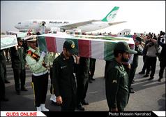 استقبال از پیکر ۱۱ شهید دفاع مقدس و نیروی انتظامی در مشهد/گزارش تصویری