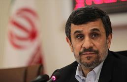 واکنش اطرافیان احمدی‌نژاد به خبر منع او از کاندیداتوری