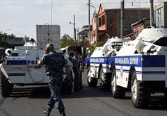 تشدید ناآرامی‌ها در ایروان/پلیس ارمنستان به ضرب گلوله گروگانگیران کشته‌شد