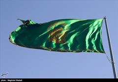 اهدای پرچم آستان حضرت میثم تمار به کاروان "زیر سایه خورشید"