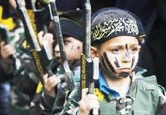 سربازگیری داعش از کودکان/ کودکان داعشی زنگ خطری جدی برای امنیت جهانی