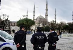 آغاز عملیات پلیس استانبول برای بازداشت مظنونان داعش در شهر