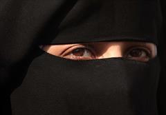 نظر شهروندان آلمانی درباره حجاب نقاب