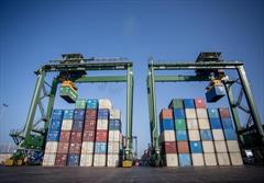 افزایش ۱۲ درصدی واردات از گمرکات آذربایجان‌شرقی/ واردات ۲۹۴ هزار تن کالا از ۵۶ کشور دنیا