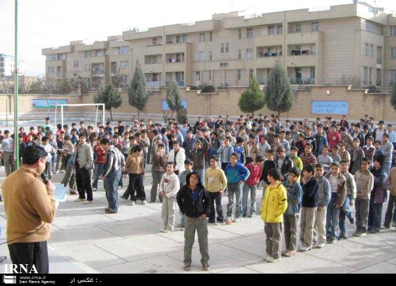 تمام مدارس کشور از ۱۷ فروردین ۹۲ دایر است