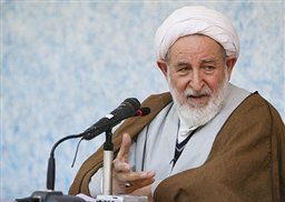 برخی مدعی هستند از امام زمان (عج) دستور میگیرند ونیازی به ولی فقیه ندارند