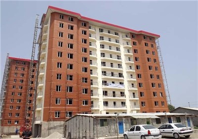 لیزینگ بجای بانک؛ دولت مشکل مسکن را حواله می کند/ اگر مردم از لیزینگها ماشین دار شدند خانه دار هم میشوند/ میخواهند به اسم لیزینگ مسکن جیب یک عده راپرکنند