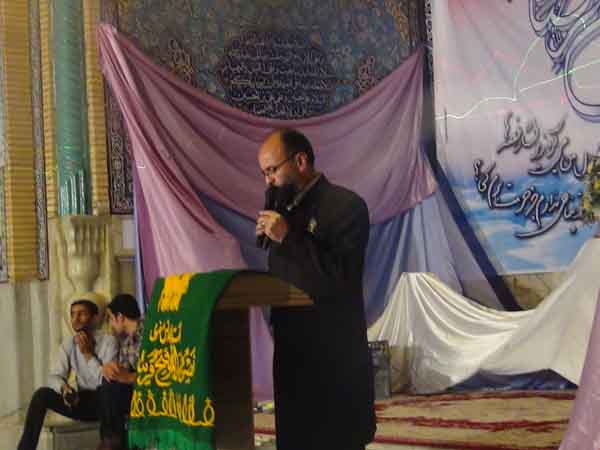 خدام حرم رضوی در حرم امامزاده سید حسن مهران