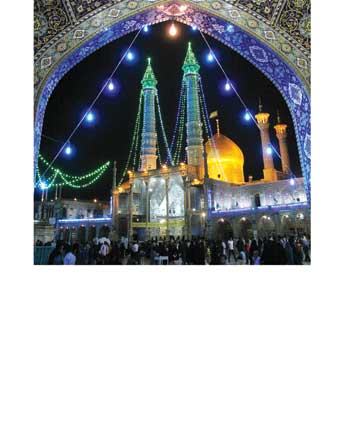  طنین نقاره‌خانه در حرم رضوی، کاروان گل در قم 