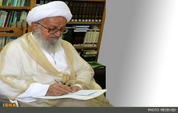 پاسخ آیت‌الله مکارم شیرازی به 40 پرسش درباره حجاب 