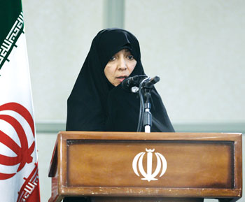 دکتر فائزه عظیم زاده اردبیلی : دشمن با «خانواده ستیزی» در پی دین زدایی است