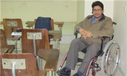 محمد مهدی یعقوبی: می‌گفتند؛ تو فلجی باید سیگار بفروشی