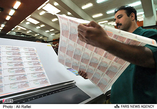 چاپ پول توسط دولت به اسم ایران چک 100هزار تومانی/ دولت بجای چاپ ایران چک اسکناس 50هزارتومانی بزند/ الان دیگر10هزارتومانی هم کارایی ندارد