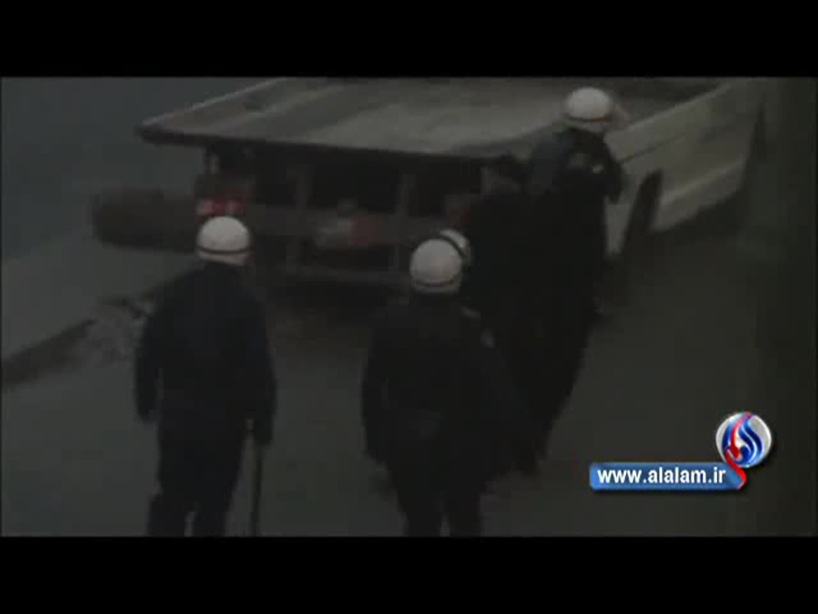 فیلم/ سیلی خوردن دختر بحرینی