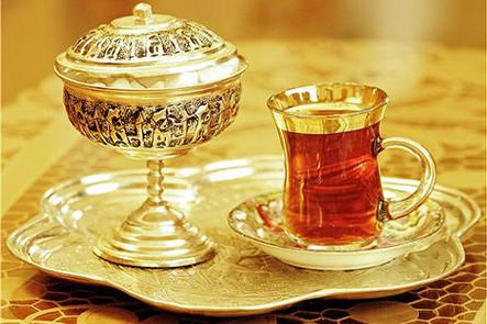 نان رااز هر طرف که بخوانی نان است!
