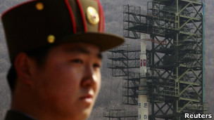 کره شمالی موشک دور برد به فضا پرتاب کرد/آزمایش موشک بالستیک یا ماموریت علمی؟
