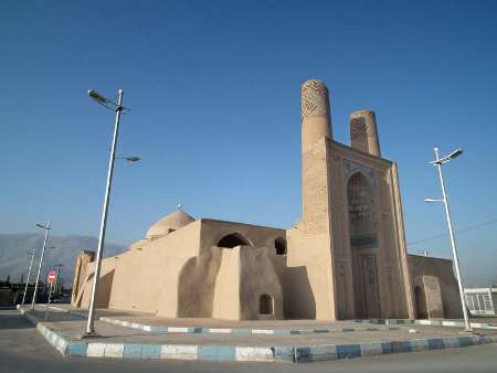 مسجد جامع اشترجان در معرض تخریب است