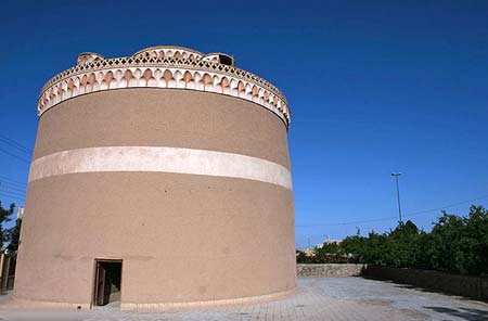 دیدنیهای شهر میبد 