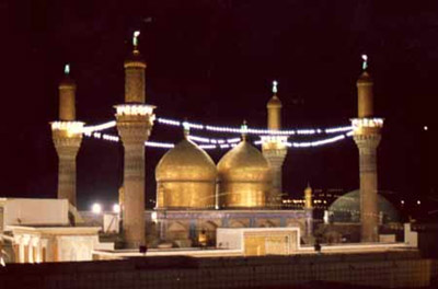 طلاکاری گلدسته های کاظمین با 16 هزار خشت طلا