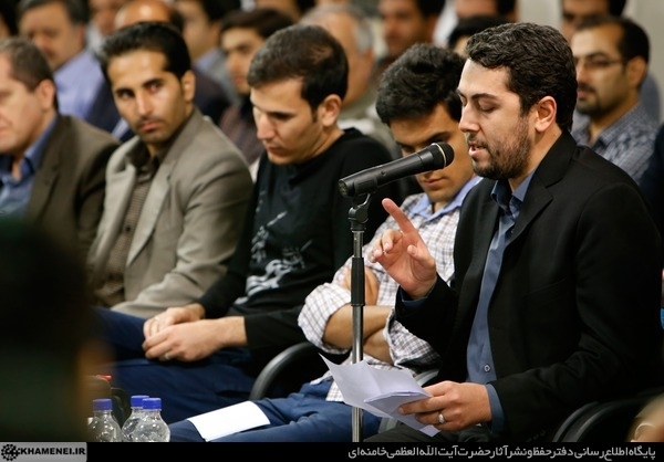 بابایی: تمام دنیا را با تحسین رهبر انقلاب عوض نمی‌کنم/ رزقی از رزق‌های خداوند که نصیب شاعران می‌شود