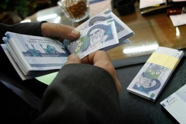 پرداخت وامهای میلیاردی با پارتی بازی 