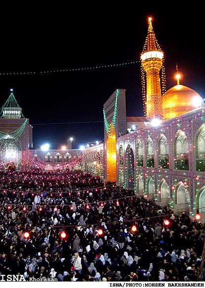 ویژه برنامه های لحظه تحویل سال در حرم مطهر رضوی اعلام شد