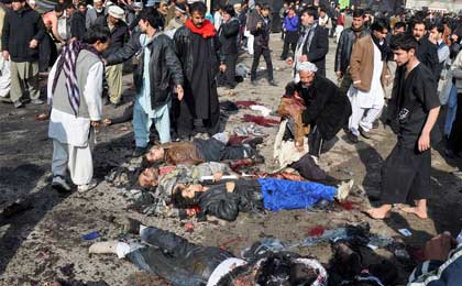 حمله انتحاری در شرق افغانستان با ۲۴ کشته و زخمی