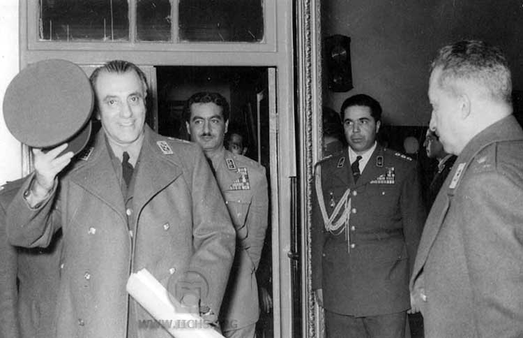 زاهدی؛ از پناهندگی به زیرزمین زیمرمن تا تانک سواری!