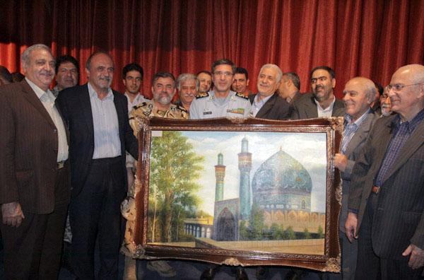 "امیر روزخوش" فرمانده جدید پایگاه هوایی شهید بابایی اصفهان شد