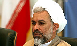 جریان انحرافیهاسکوت کنند چراکه خوارج هم حافظ قرآن بودند