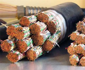 بر روی خطوط تلفن مسی، اینترنتی با سرعت یک گیگابیت داشته باشید