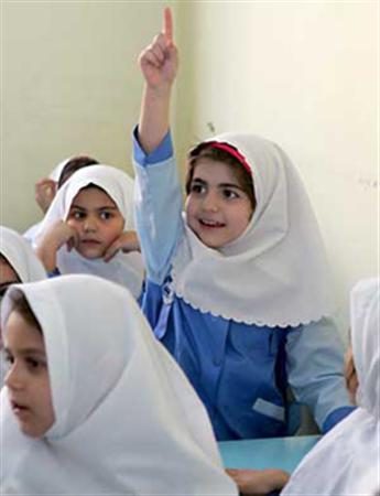 دانش آموزان عادی نیمکت نشین کلاسهای تیزهوشان!/تشکیل کلاسهای تیزهوشان در مدارس عادی غیر قانونی است