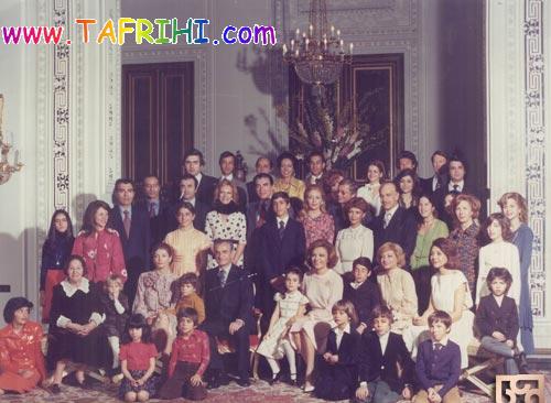 اموال و دارایی محمدرضا پهلوی پس از مرگش چگونه تقسیم شد؟