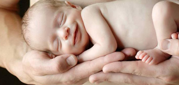 رابطه احساسی با نوزاد؛ از روزهای اول تولد