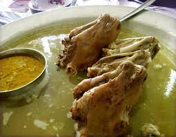 از مصرف غذای سنگین و چرب در افطار پرهیز شود