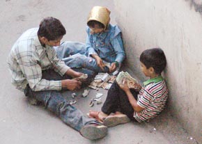 گلایه استاندار تهران از روند کند جمع‌آوری کودکان خیابانی