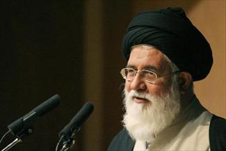 اصولگرایان مراقب نفوذی ها باشند 