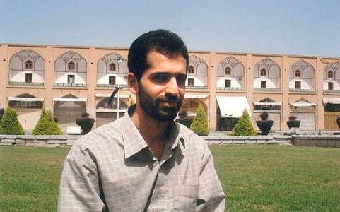 ماجرای هدیه دکتر ولایتی به احمدی روشن 