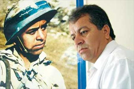 جانبازی که عکسش در زمان جنگ و پس از آن، سوژه شد